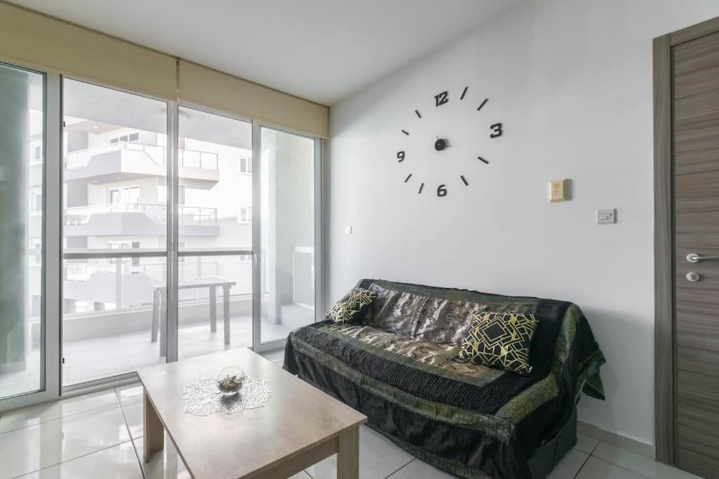 Cozy Apartment, Close To The Sea C4 เซนต์พอลส์เบย์ ภายนอก รูปภาพ